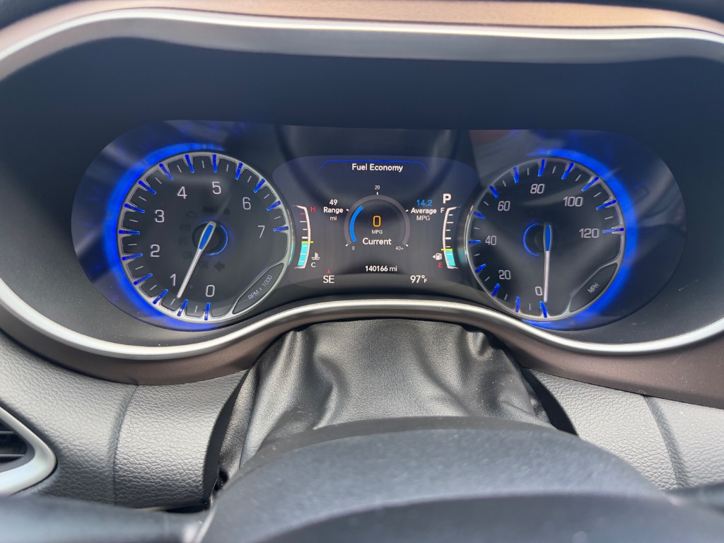 2019 Chrysler Pacifica - $10,900