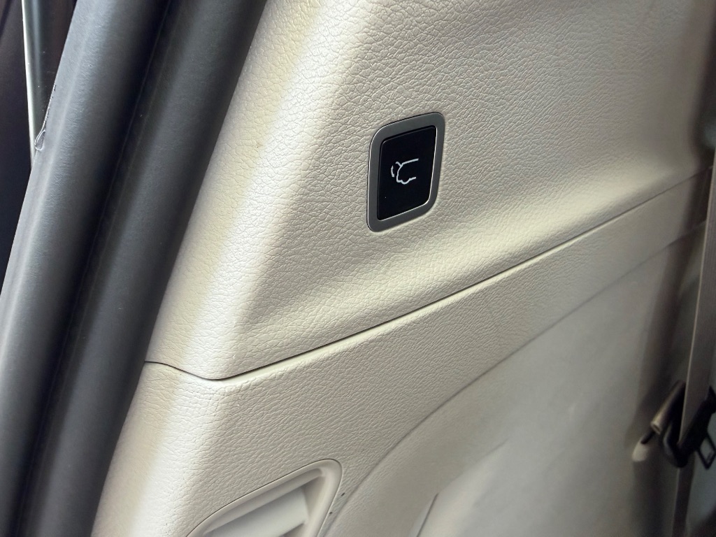 2019 Chrysler Pacifica - $10,900