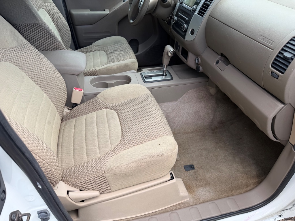 2015 Nissan Frontier - $7,900