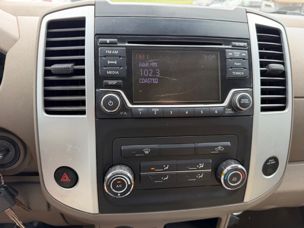 2015 Nissan Frontier - $7,900