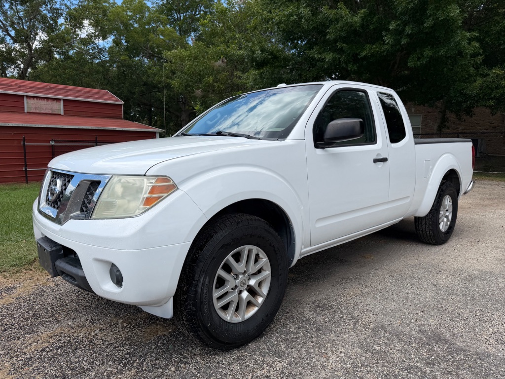 2015 Nissan Frontier - $7,900