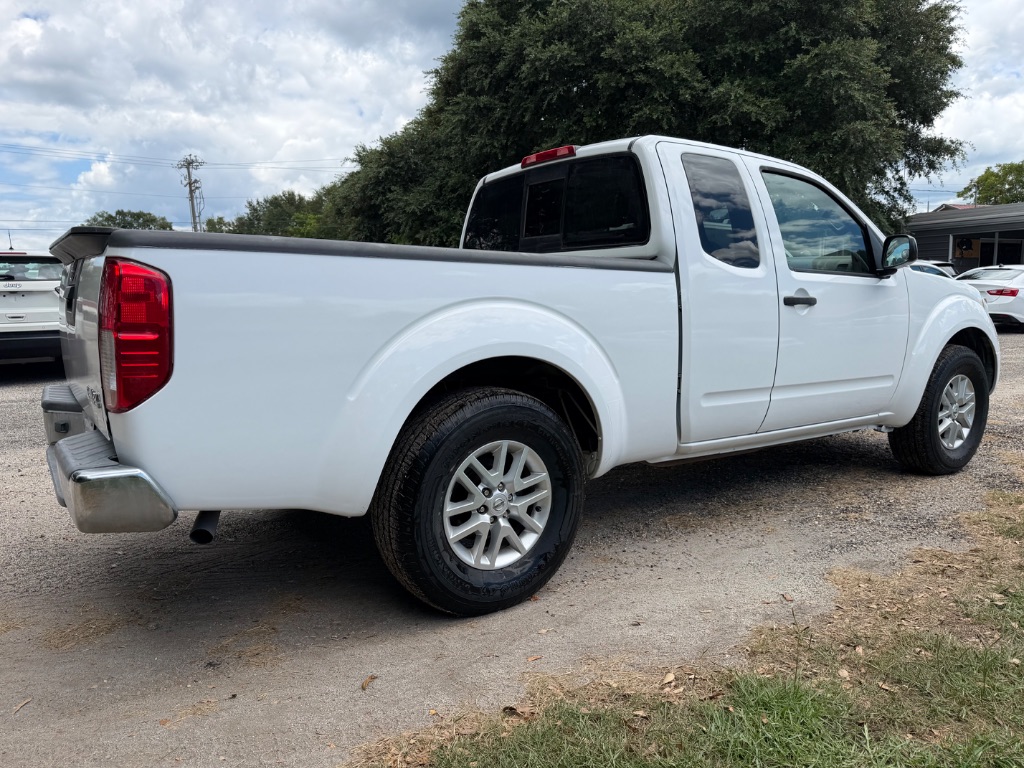 2015 Nissan Frontier - $7,900