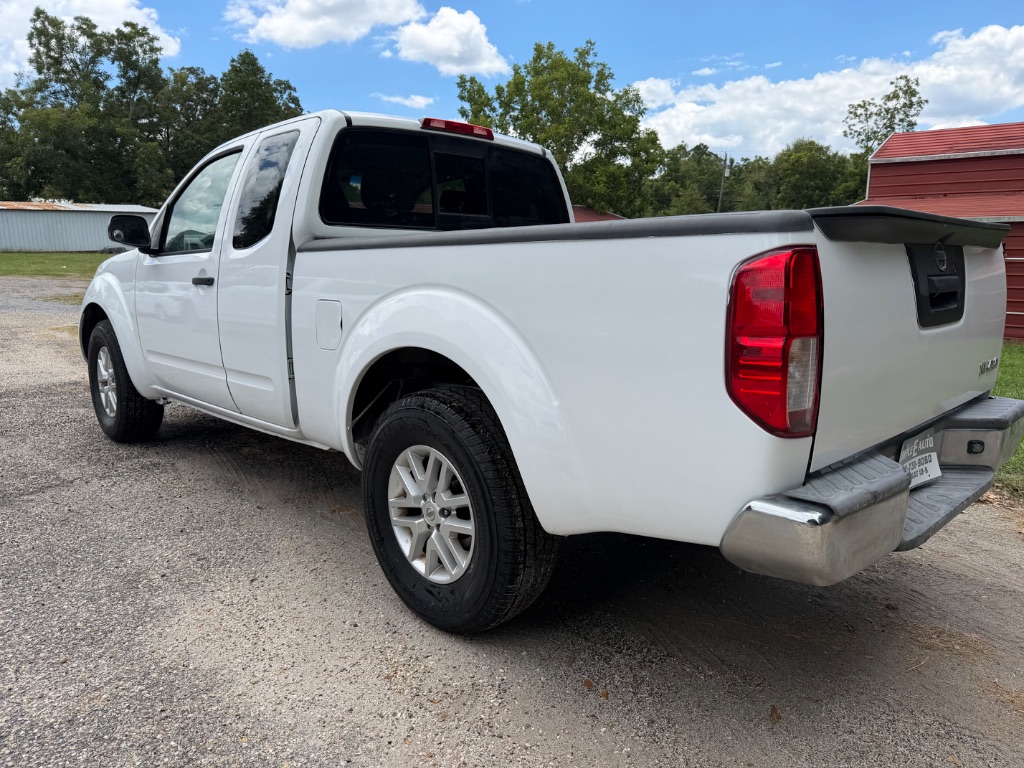 2015 Nissan Frontier - $7,900