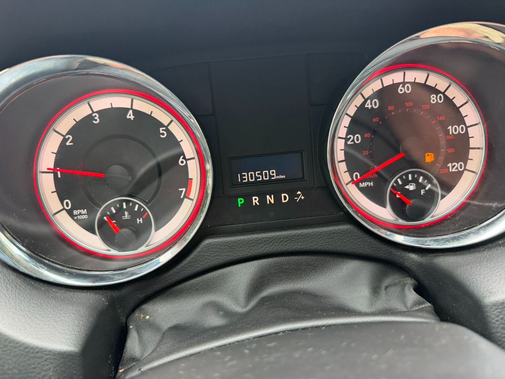 2017 Dodge Grand Caravan - $7,500