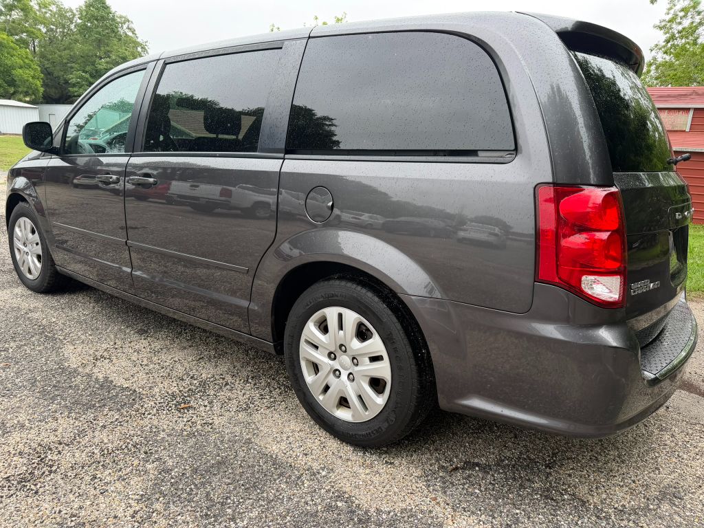 2017 Dodge Grand Caravan - $7,500