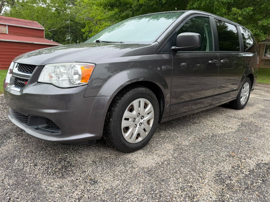 2017 Dodge Grand Caravan - $7,500