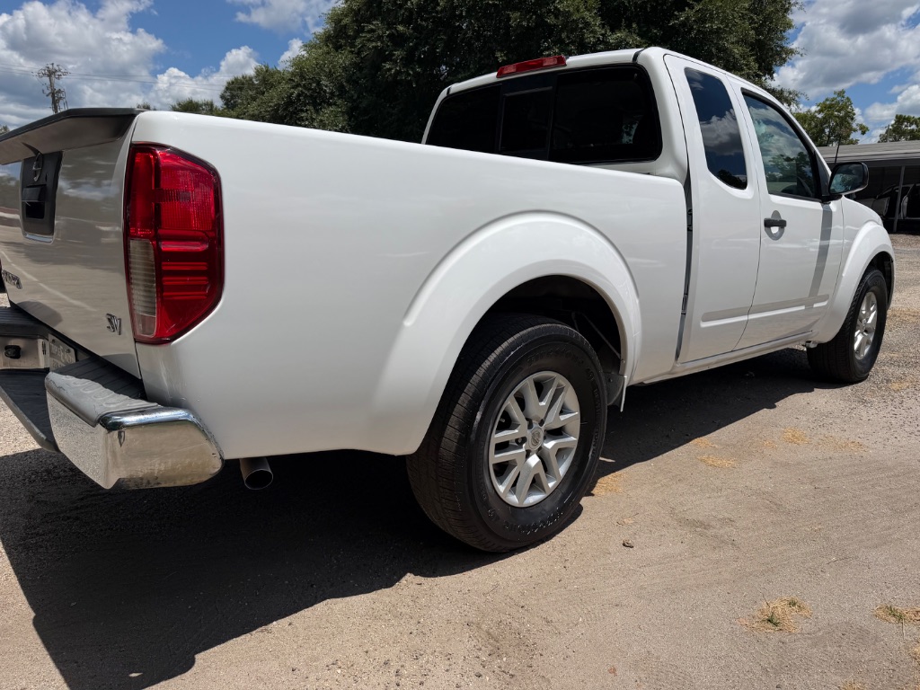 2016 Nissan Frontier - $7,900