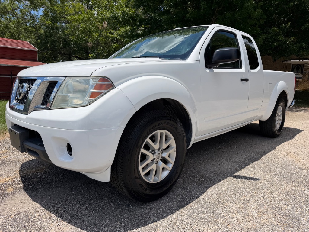 2016 Nissan Frontier - $7,900