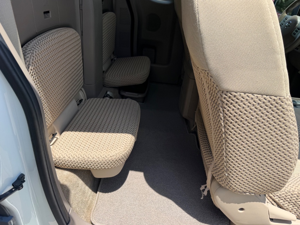 2016 Nissan Frontier - $7,900