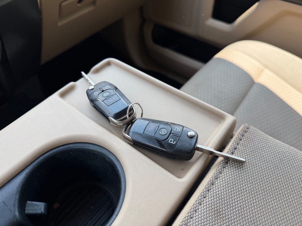2019 Ford F150 - $15,500