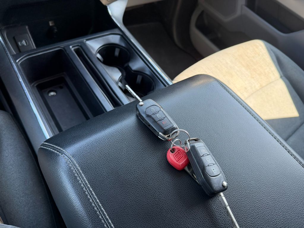 2022 Ford F-150 - $19,500