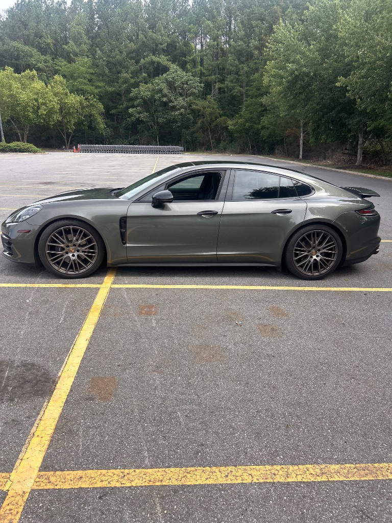 2022 Porsche Panamera
