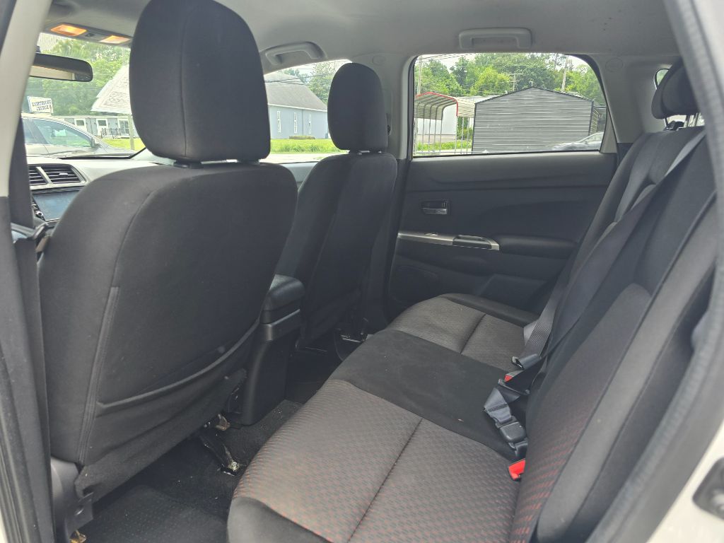 2019 Mitsubishi Outlander - $7,900
