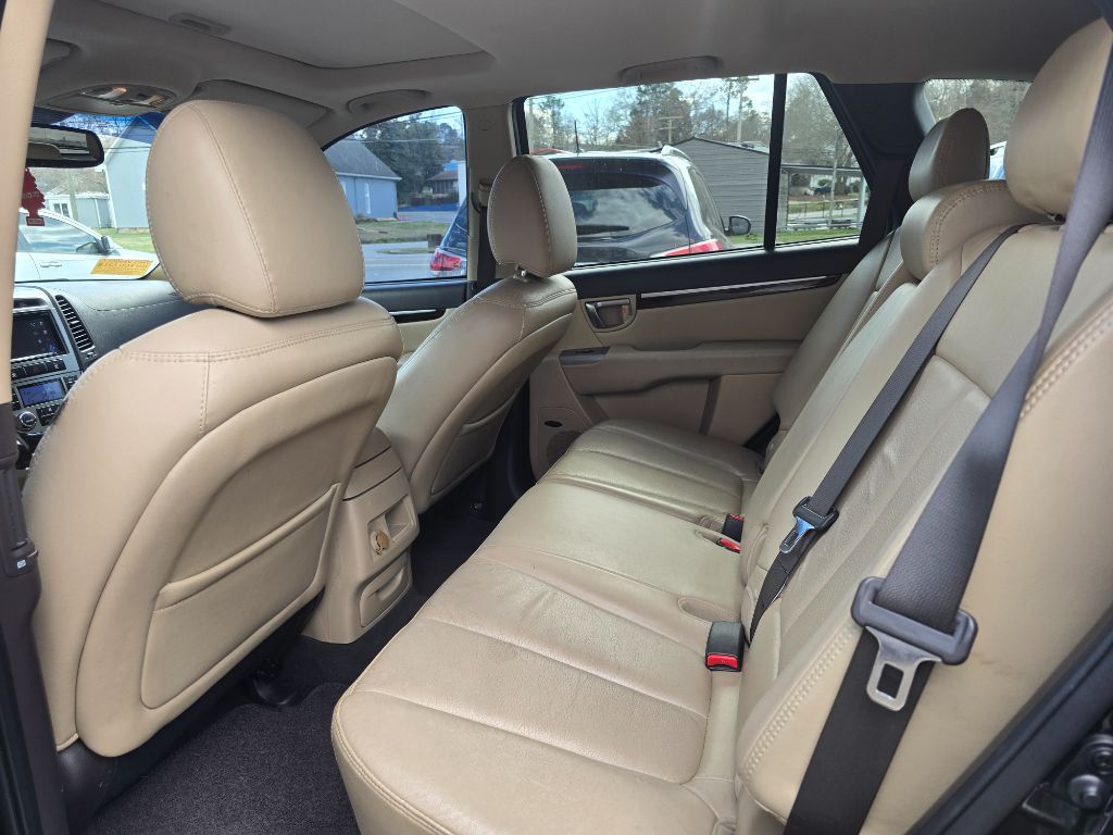 2011 Hyundai Santa Fe - $5,500