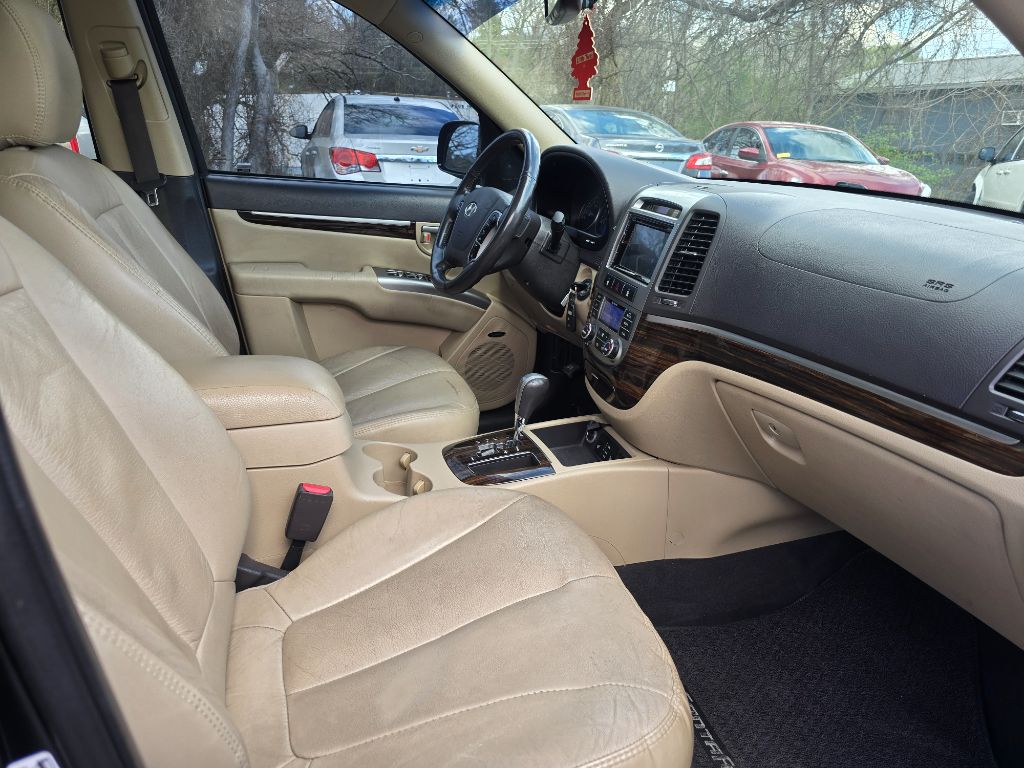 2011 Hyundai Santa Fe - $5,500