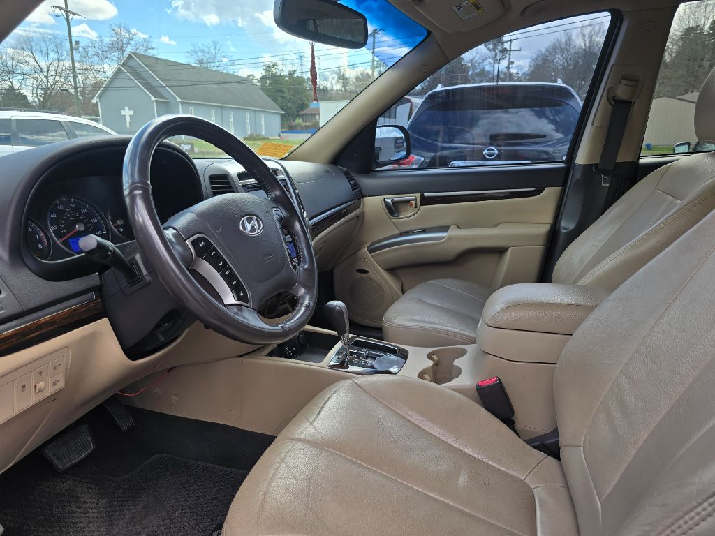 2011 Hyundai Santa Fe - $5,500