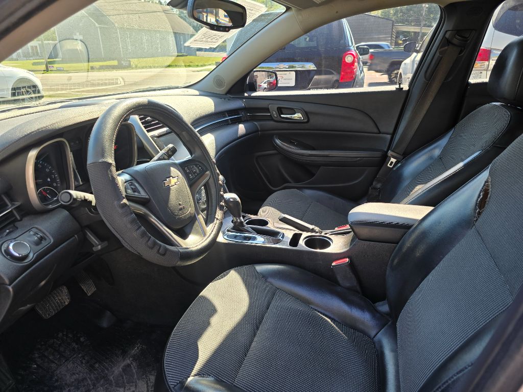 2016 Chevrolet Malibu - $5,900