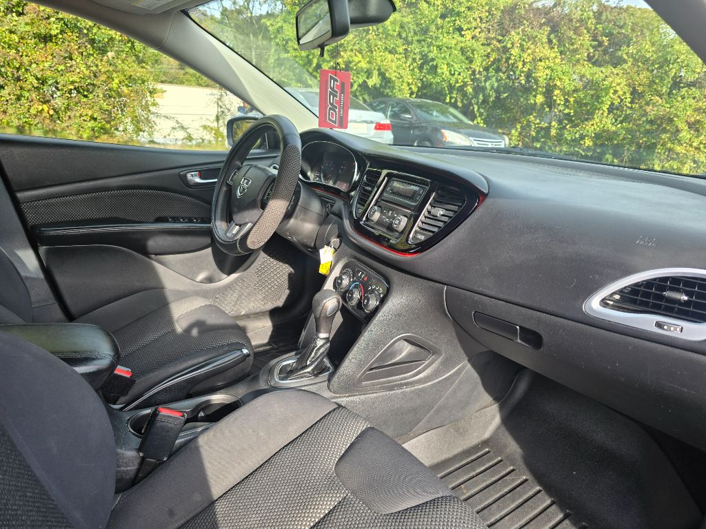 2016 Dodge Dart - $4,900