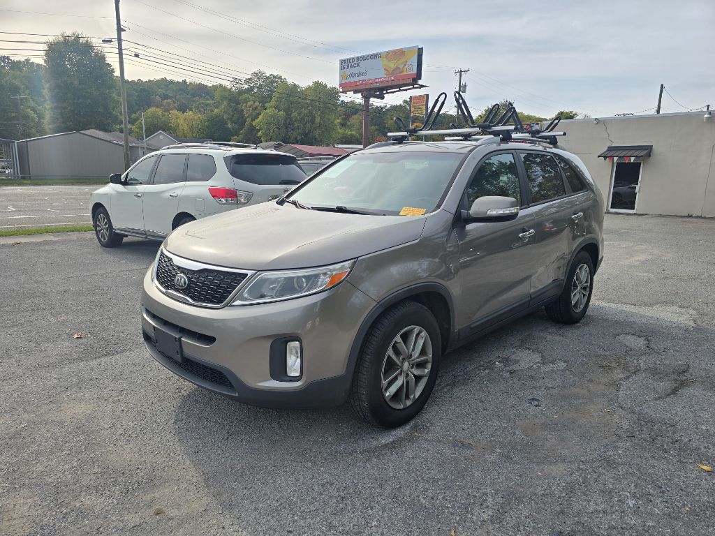 2015 Kia Sorento - $6,900