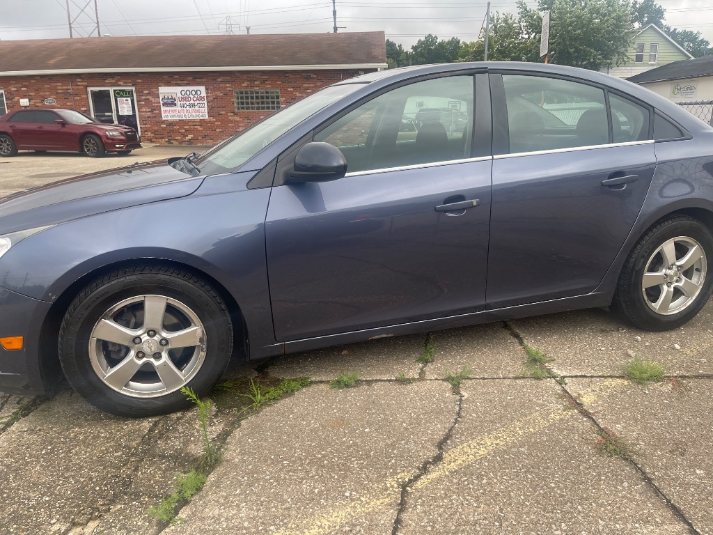 2014 Chevrolet Cruze - $4,400