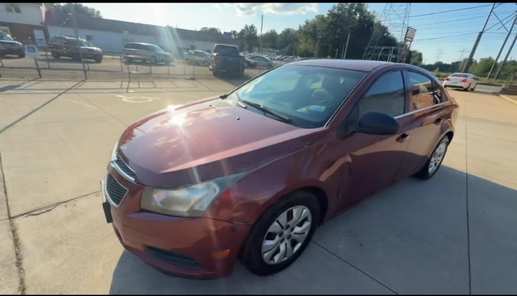 2012 Chevrolet Cruze - $4,000