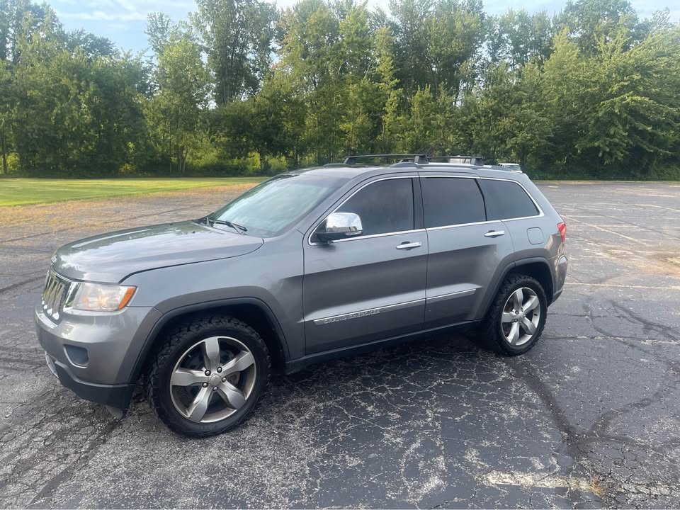 2012 Jeep Cherokee - $5,500