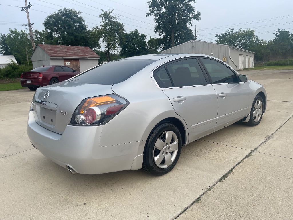 2008 Nissan Altima - $3,500