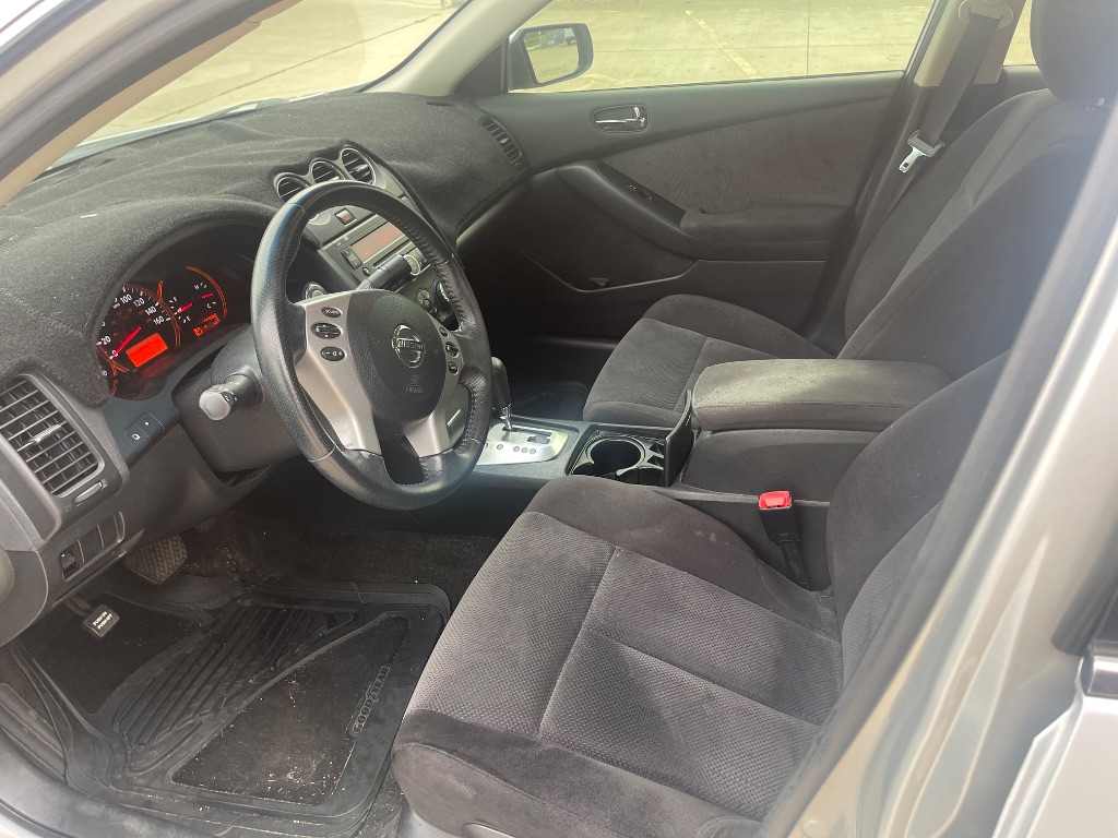 2008 Nissan Altima - $3,500