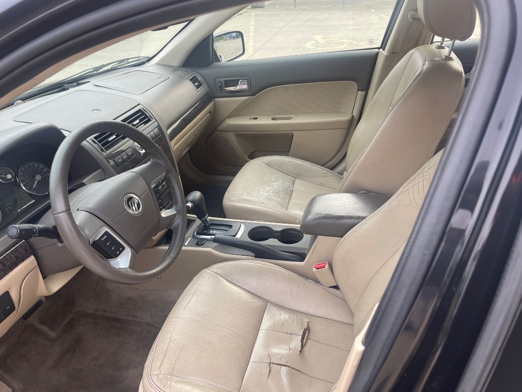 2008 Mercury Milan - $2,999