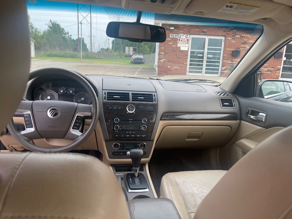 2008 Mercury Milan - $2,999