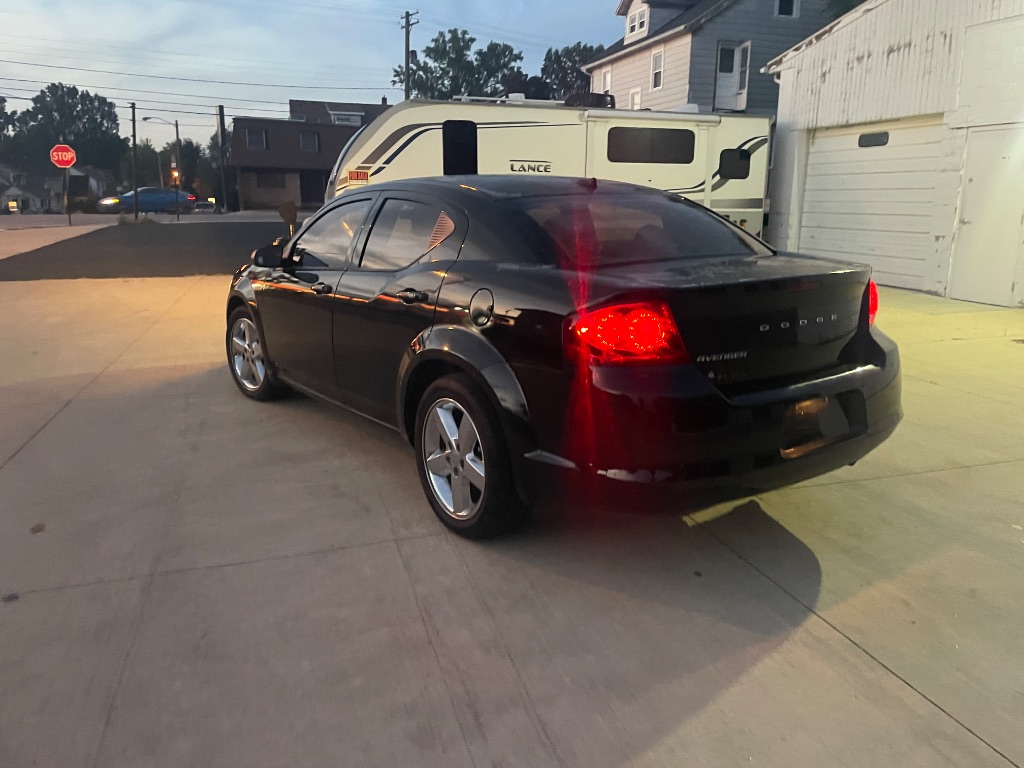 2013 Dodge Avenger - $4,499