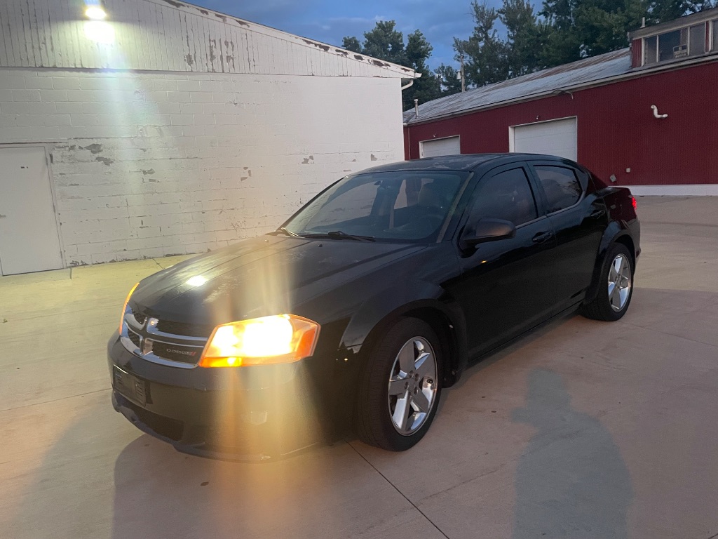 2013 Dodge Avenger - $4,499