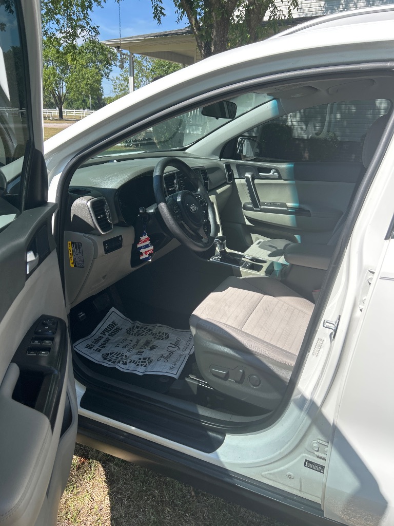 2017 Kia Sportage - $7,995
