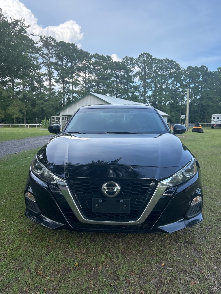 2020 Nissan Altima - $10,995
