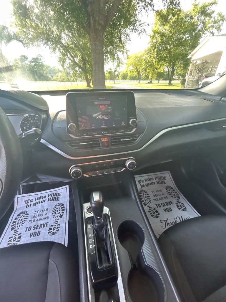 2020 Nissan Altima - $10,995