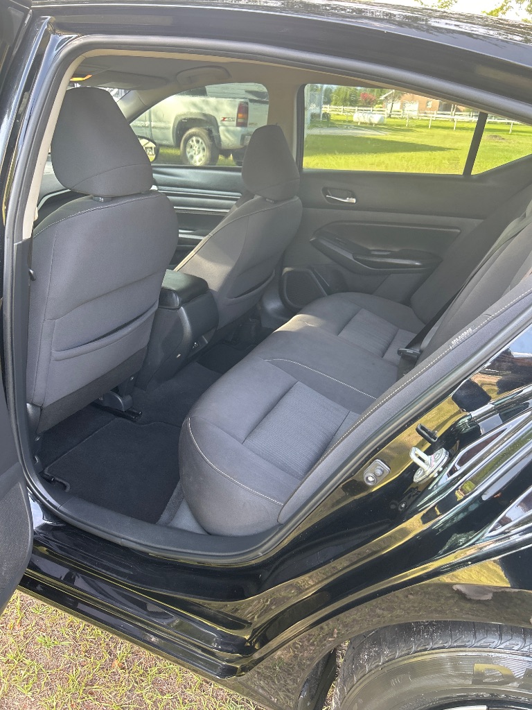 2020 Nissan Altima - $10,995