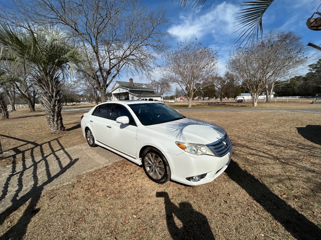 2011 Toyota Avalon - $5,995