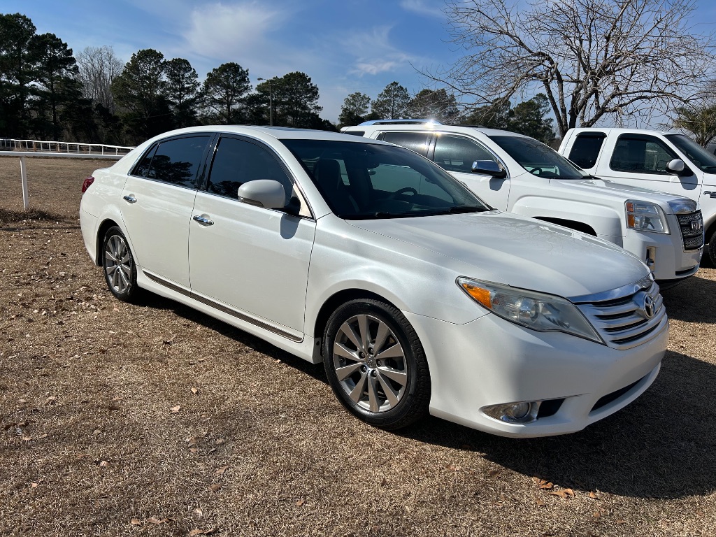 2011 Toyota Avalon - $5,995