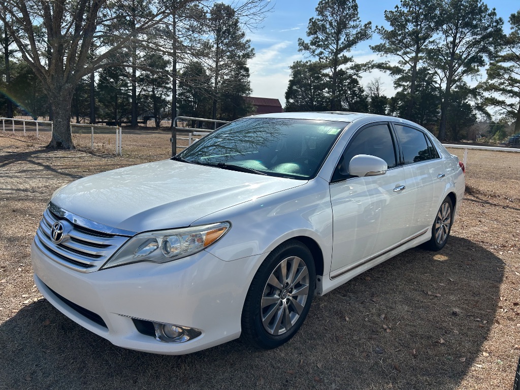 2011 Toyota Avalon - $5,995