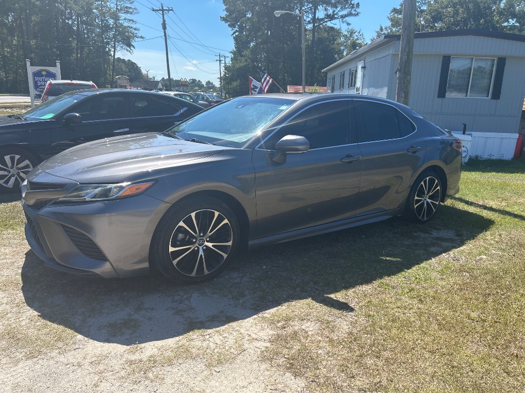 2019 Toyota Camry - $9,995
