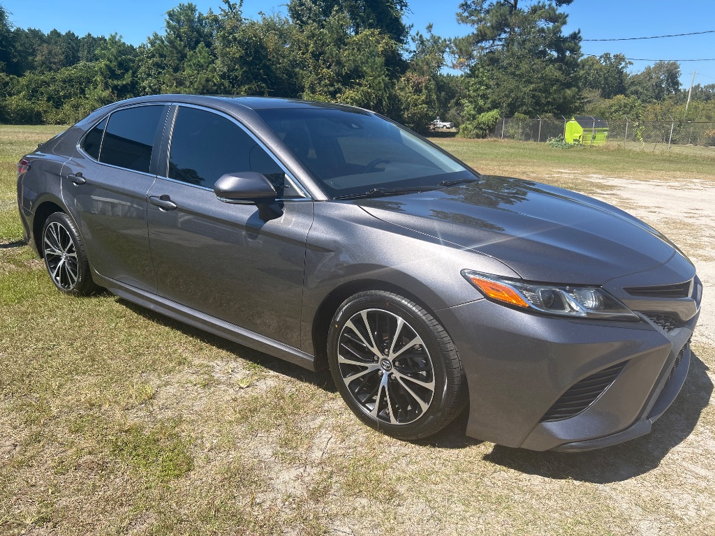 2019 Toyota Camry - $9,995