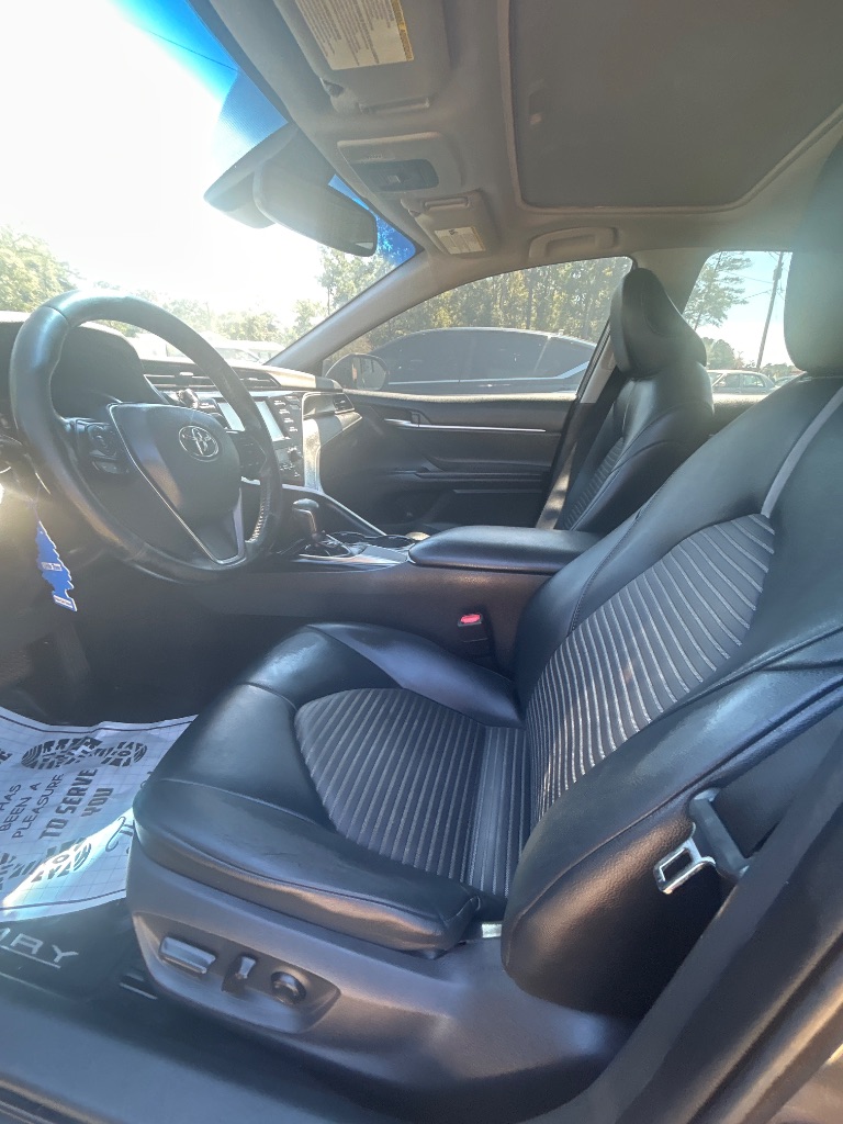 2019 Toyota Camry - $9,995