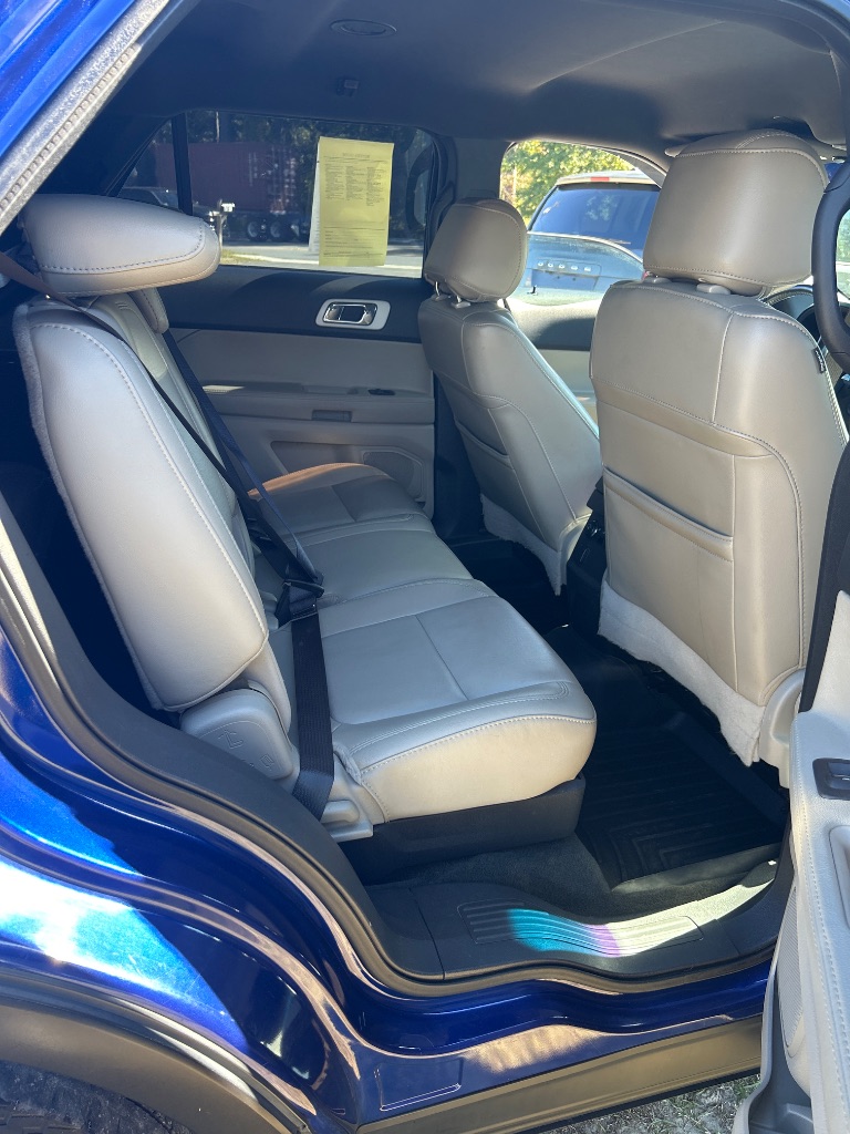 2013 Ford Explorer - $9,995
