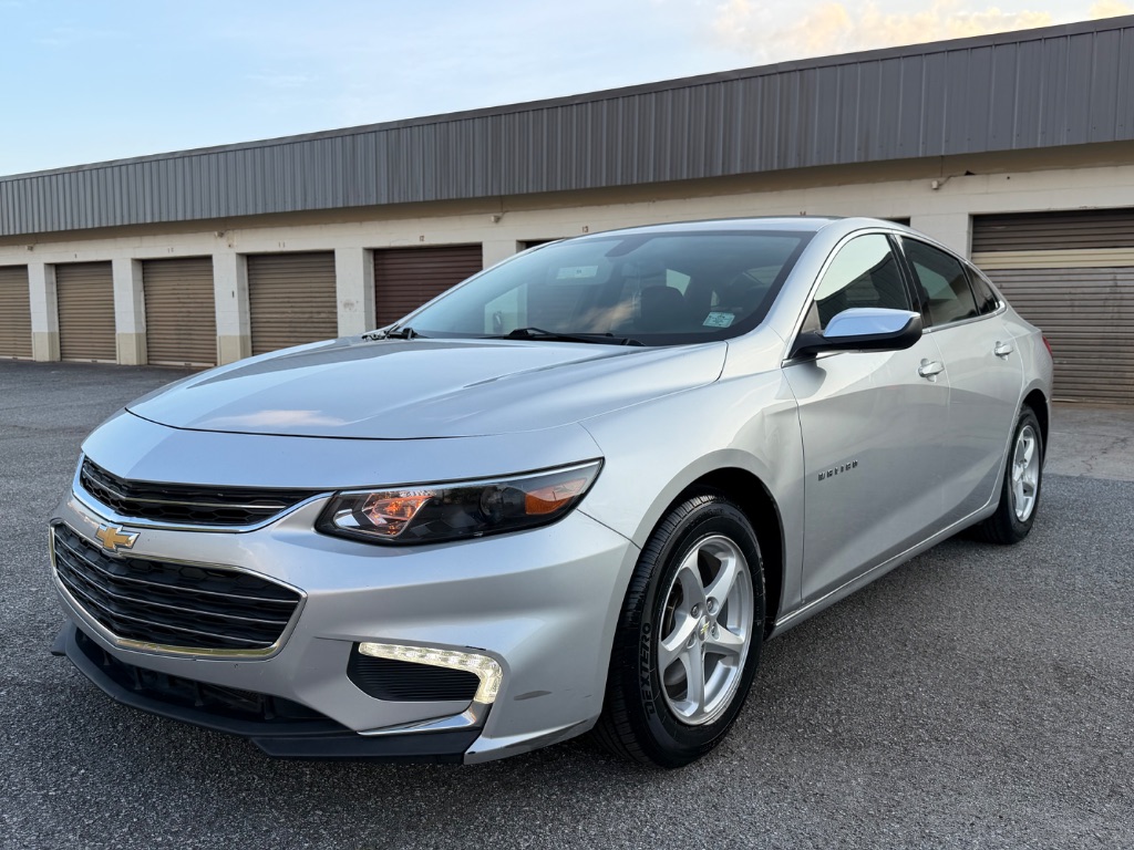 2017 Chevrolet Malibu - $6,500