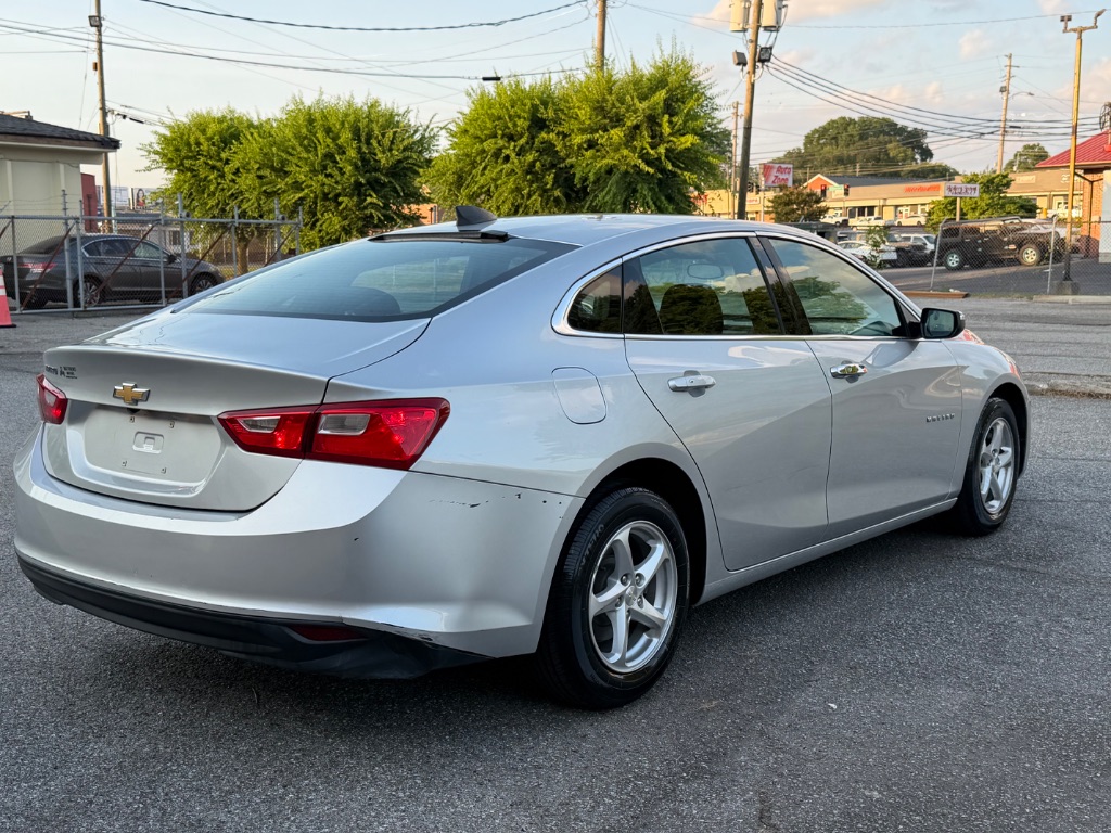 2017 Chevrolet Malibu - $6,500