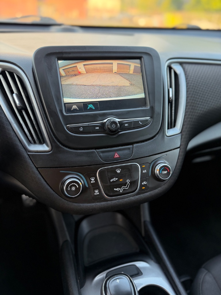 2017 Chevrolet Malibu - $6,500