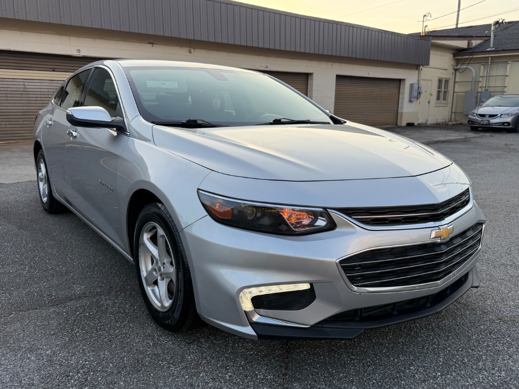 2017 Chevrolet Malibu - $6,500