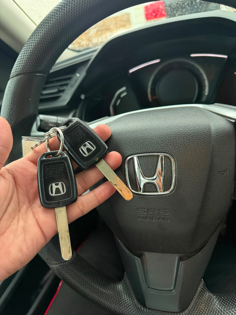 2018 Honda Civic - $9,400