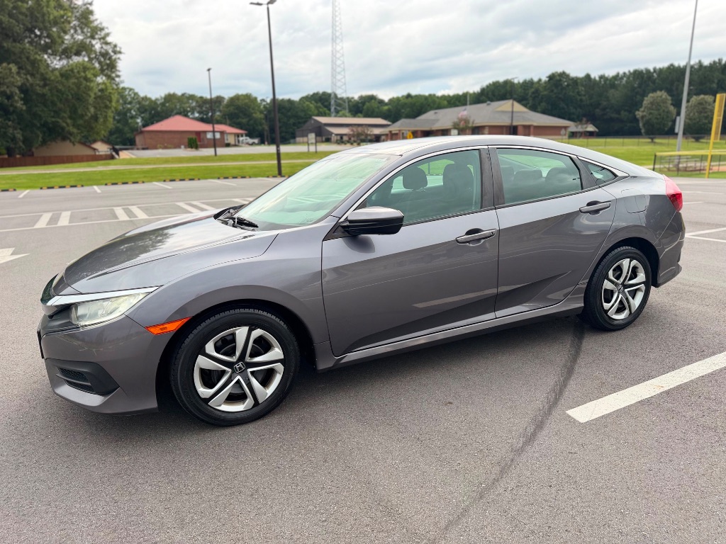 2018 Honda Civic - $9,400