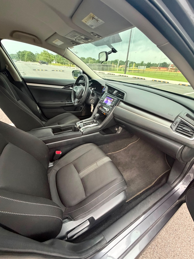 2018 Honda Civic - $9,400